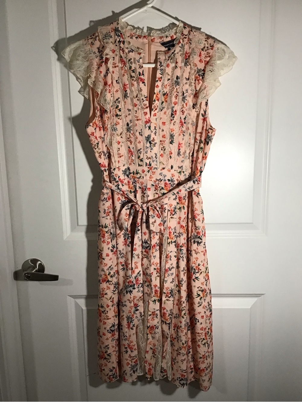 French Connection Blush Floral Lace-Trim Midi Dress Size 8 - Picture 2 of 15